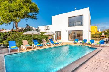 Villa in Ciutadella, Menorcas Küste für 10 