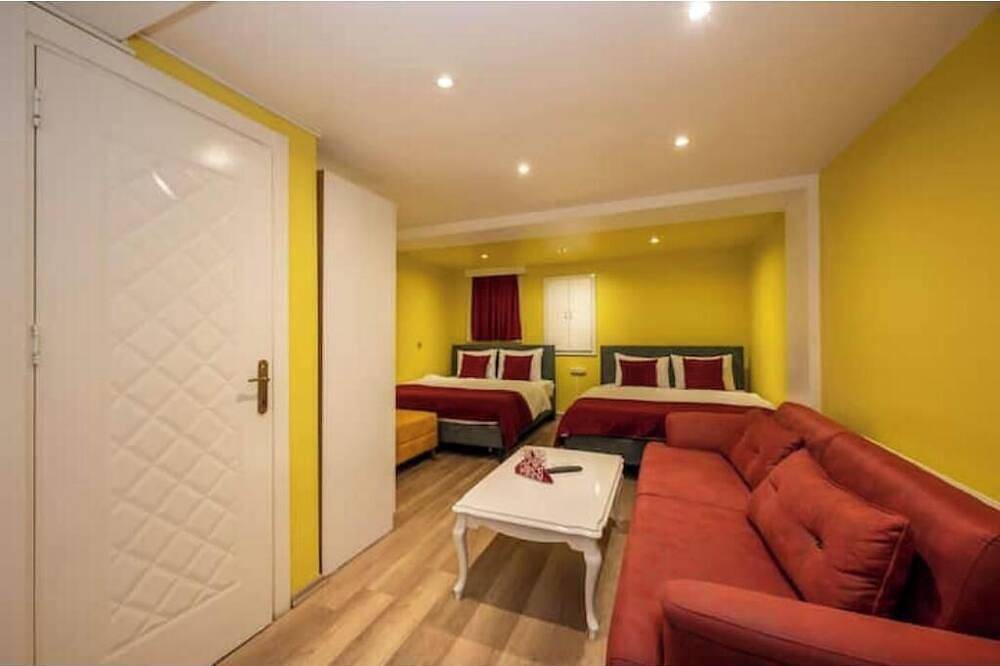Appartement entier, Welcoming apartment with Ac in vibrant Istanbul in Beyoğlu, Kuloğlu Mahallesi