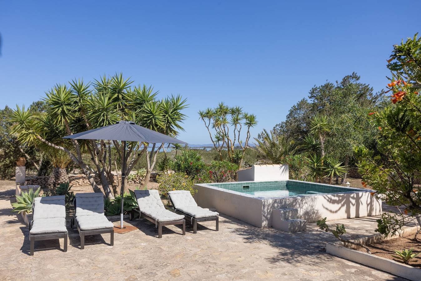 Holiday Home 'Can Mussenya' with Private Terrace, Wi-Fi and Air Conditioning in Formentera, Balearic Islands