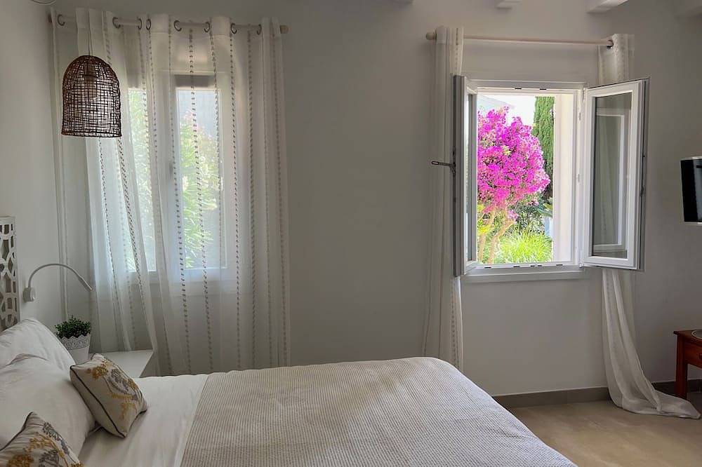 Villa confortable con piscina, vistas al mar, cerca de la playa de Santo Tomás in Santo Tomas, Es Migjorn Gran