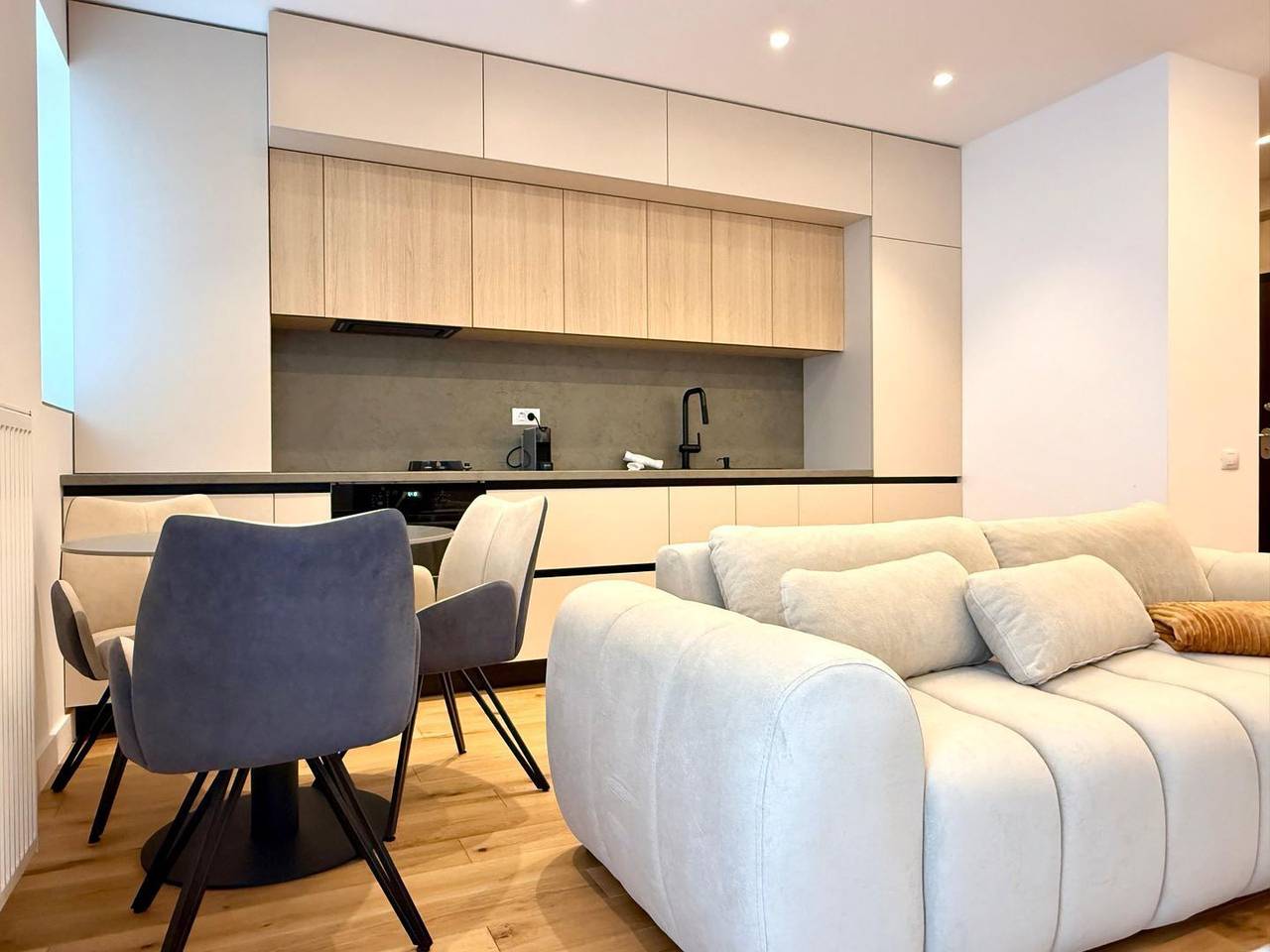 Apartamento entero, Stilvolles Apartment am Pantelimon-See mit privatem Parkplatz in Ilfov (distrito)