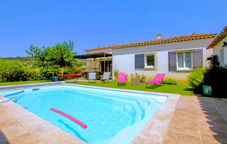 Oasis douillette à Mormoiron avec piscine et parking in Mormoiron, Parc naturel régional du Mont-Ventoux