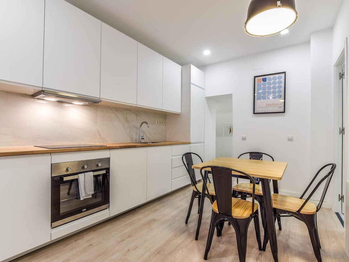 Hel lejlighed, Apartamento madrid rio Iii de alquiler temporal in Madrid, Área Metropolitana de Madrid
