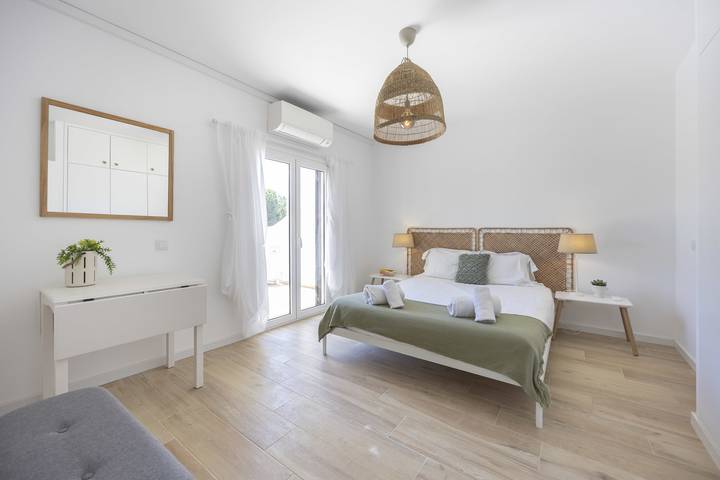 Apartamento entero, Alvor Arcos Beach - sol, piscina, calma del pueblo in Alvor, Distrito de Faro