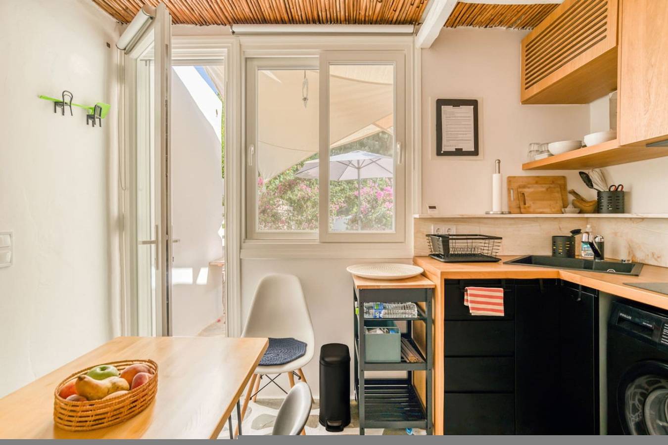 Entire apartment, The Tiny House in Paros in Parikiá, Paros