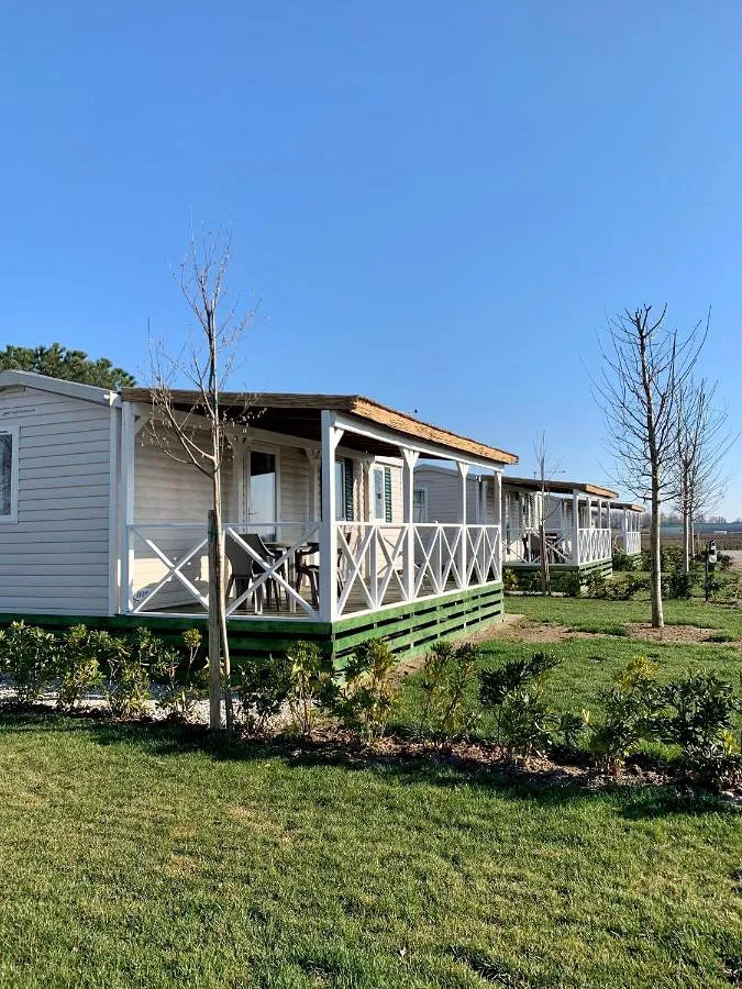 Bungalow per 4 persone, con giardino e panorama nonché piscina, con animali domestici - 1