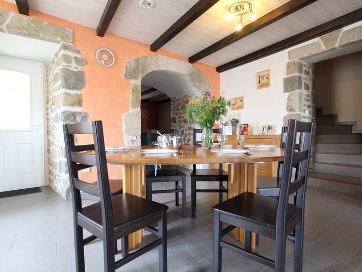Gîte pour 6 personnes, avec Jardin à Saint-Just-près-Brioude - 4