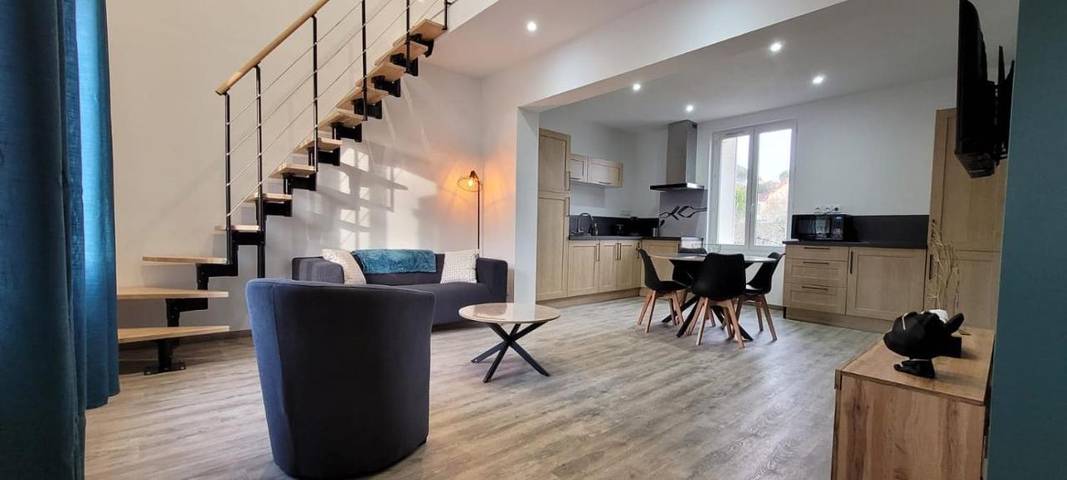 Gîte pour 4 personnes, avec Terrasse et Jardin à Ruelle-sur-Touvre