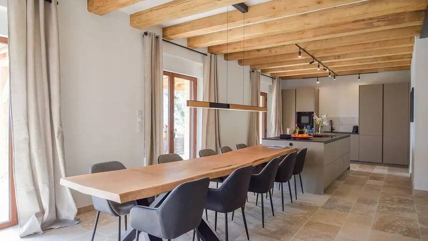 Location de vacances pour 11 personnes, avec Terrasse ainsi que Jardin et Piscine à Saint-Médard-d'Excideuil - 4