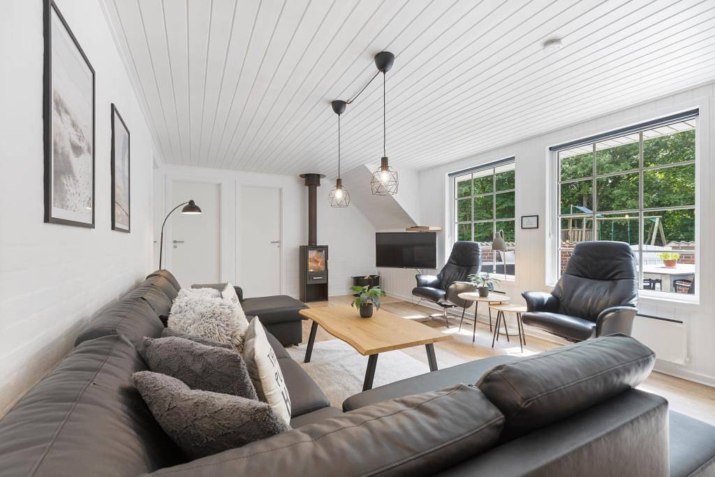 Holiday home for 10 people with pool and sauna in Jegum Ferieland in Jegum, Jegum Ferieland