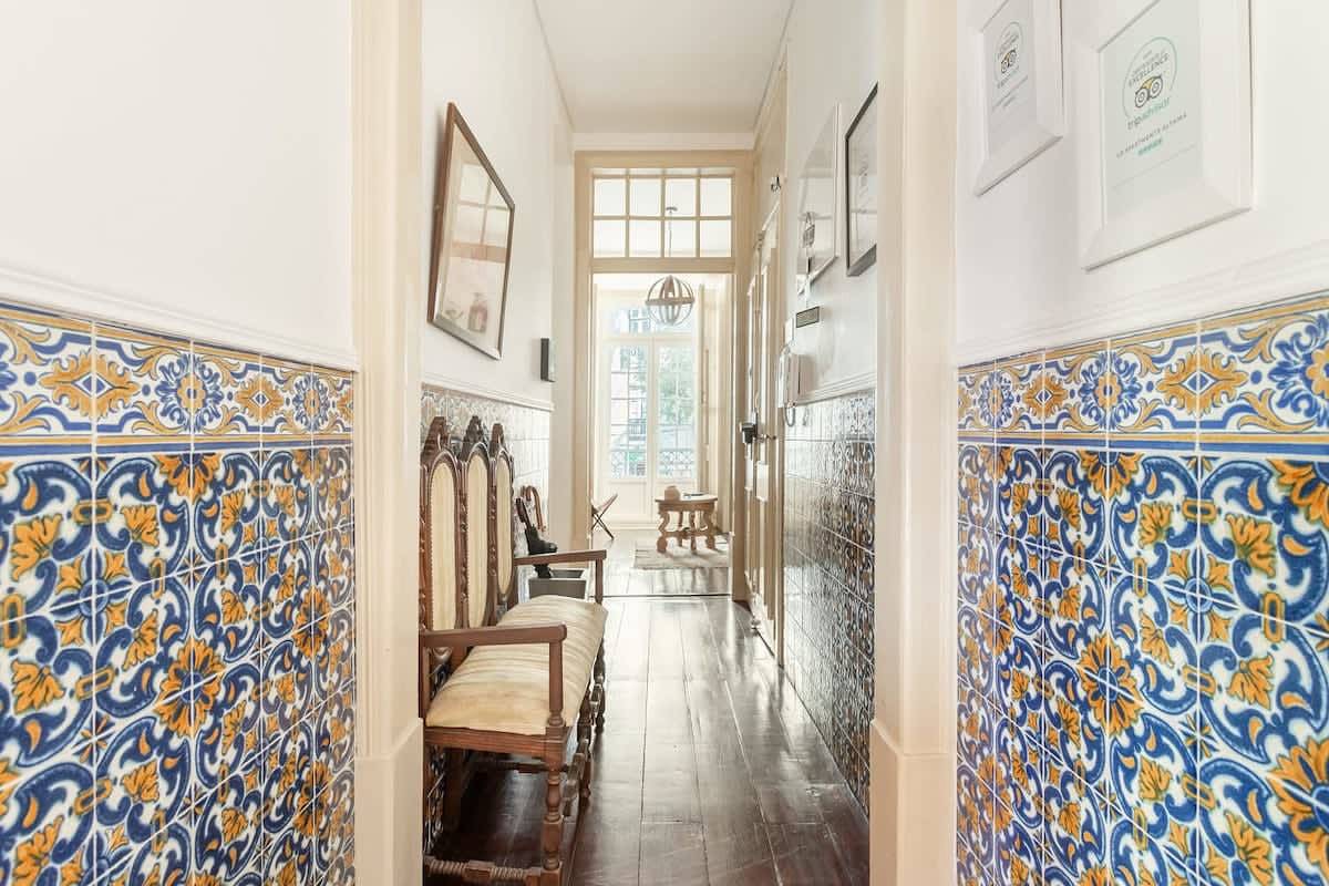 Ganze Wohnung, 4Br Alfama w/ Cathedral View • Groups • Tram 28 in Sé, Santa Maria Maior