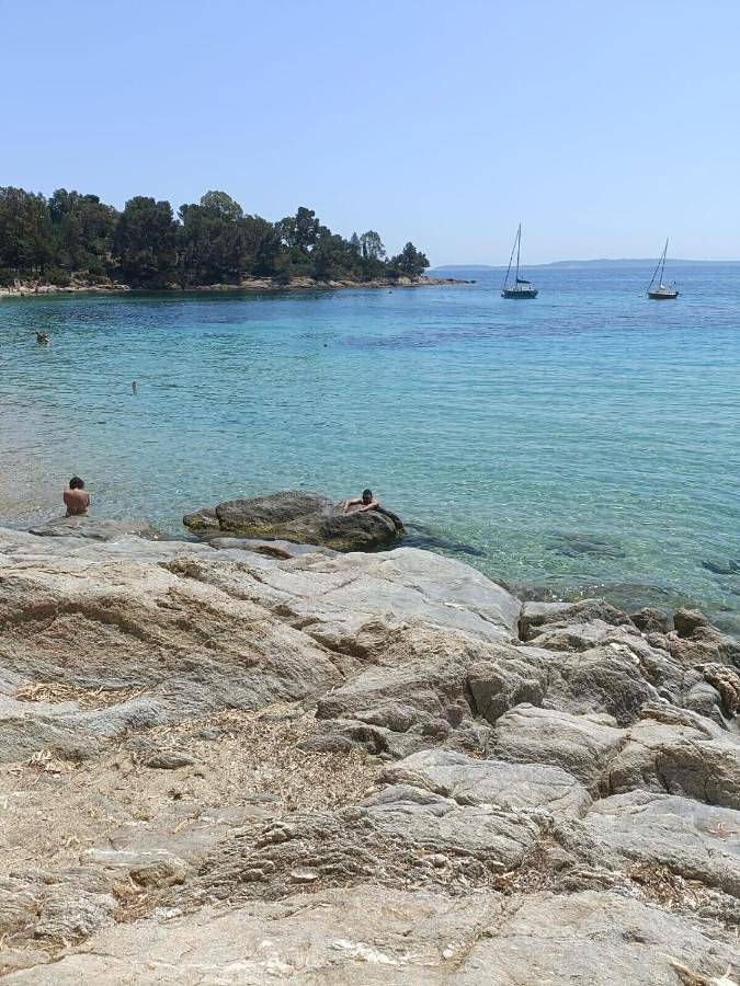 Gîte pour 5 personnes, avec terrasse dans Plage de La Fossette - 3