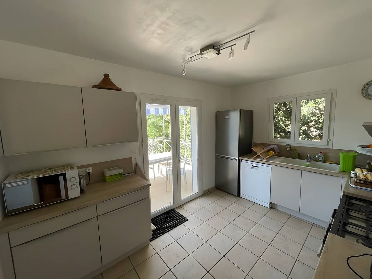 Maison de vacances 'Les Loriots' avec piscine privée, Wi-Fi et climatisation in Flassans-sur-Issole, Région de Brignoles