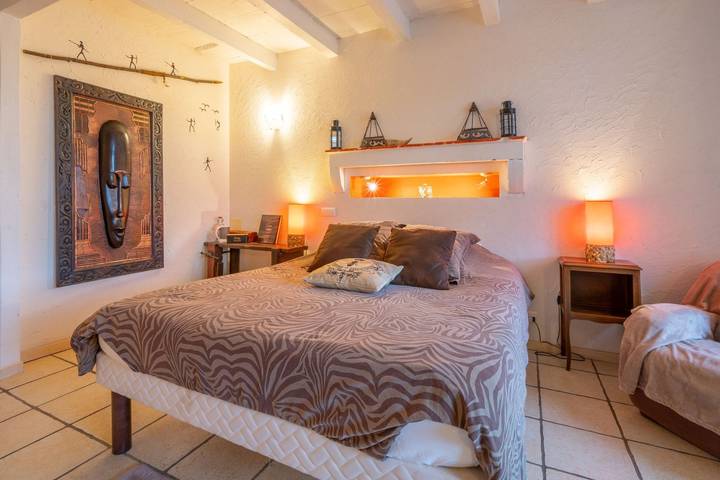 Chambre d’hôte pour 2 personnes, avec jardin ainsi que sauna et jacuzzi, animaux acceptés en Bourgogne-Franche-Comté - 2