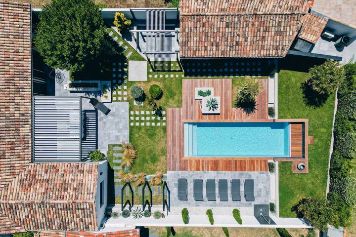 Location de vacances pour 8 personnes, avec jardin et terrasse dans Plage Du Gros Jonc Le Bois Plage En Re - 2