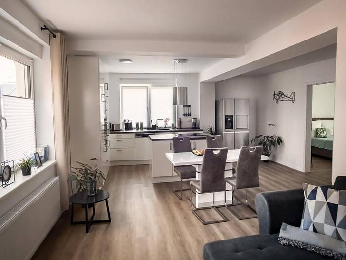 Ferienwohnung für 6 Personen, mit Terrasse und Garten sowie Ausblick