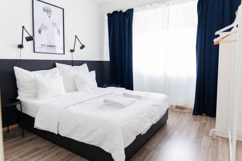 Ganze Wohnung, White and black by Prater #40 in Wien, Donau Niederösterreich