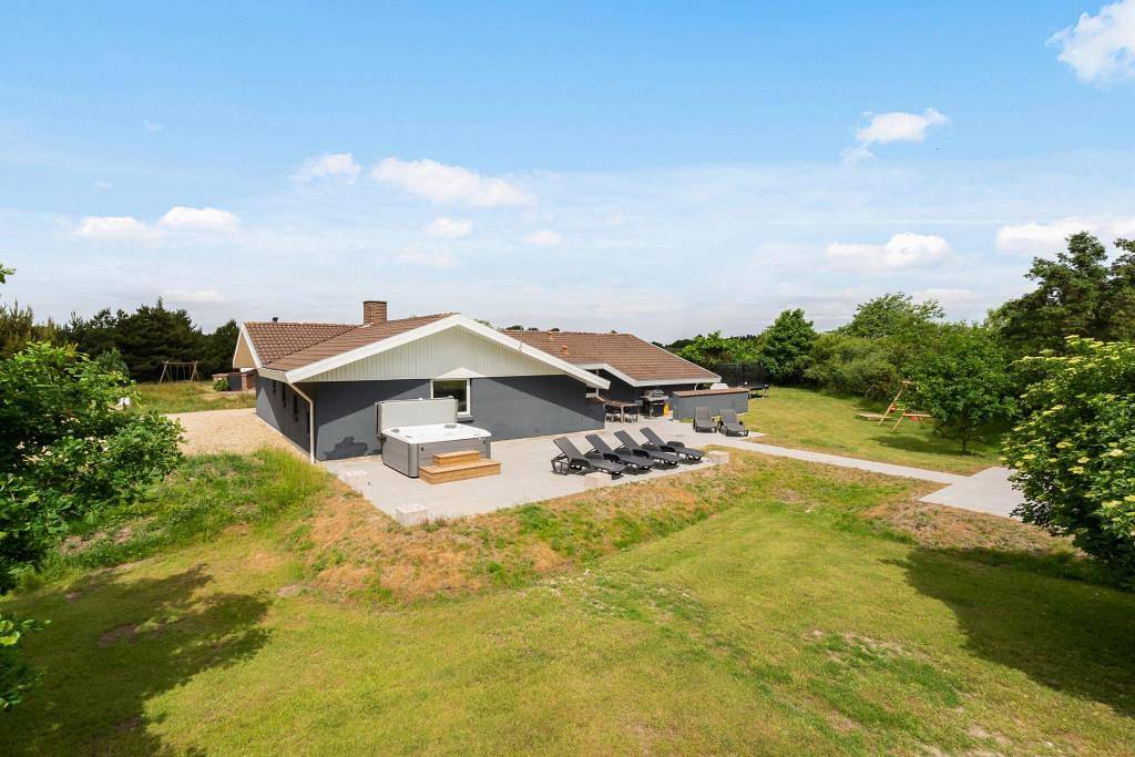 Schönes Poolhaus für 8 Personen und 2 Hunde erlaubt in Ho, Varde