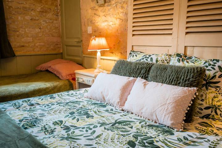 Chambre d’hôte pour 3 personnes, avec jardin, animaux acceptés dans le Calvados - 2