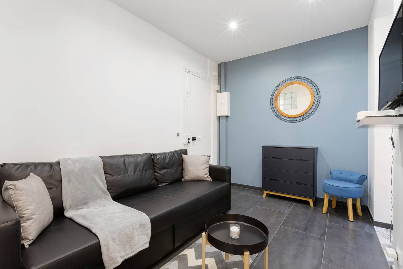 Entire apartment, Guestready - Apt for 6 in Paris in Paris, Ile de France