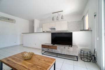 Holiday Rental for 4 People in Kato Paphos, South Cyprus, Photo 4