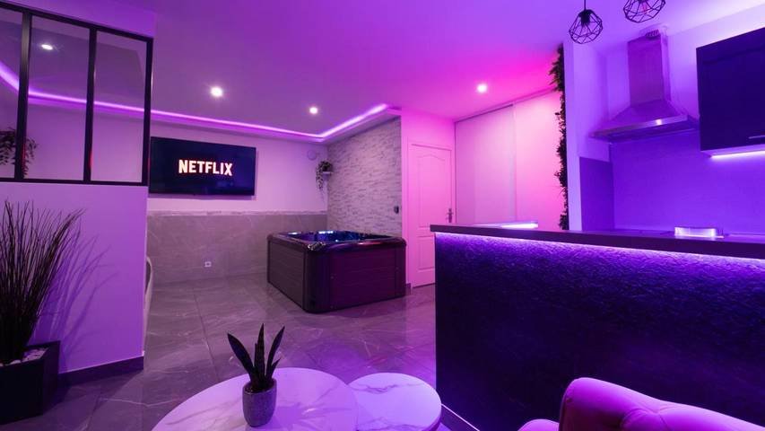 Gîte pour 2 personnes, avec jacuzzi à Chilly-Mazarin