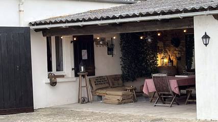 Gîte pour 6 personnes, avec jardin dans Port de Pors Poulhan