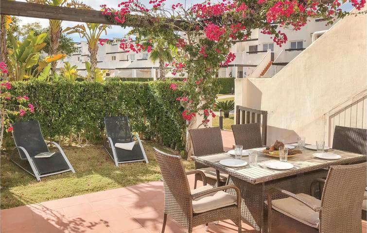 Apartamento vacacional entero, Oasis aislado con piscina y WiFi cerca del centro de la ciudad in Condado de Alhama, Alhama de Murcia
