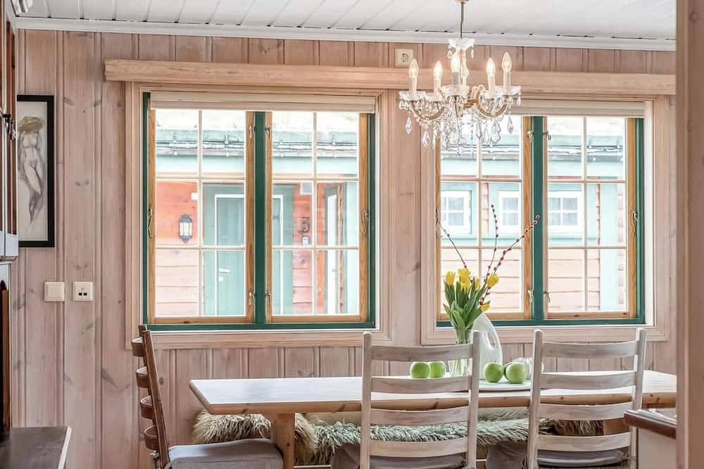 Hütte mit Sauna oberhalb der Baumgrenze in Hovden in Hovden, Bykle