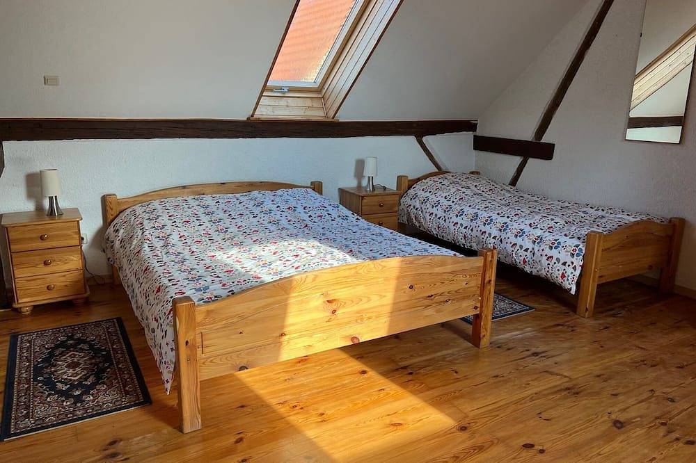 Ganze Wohnung, Ferienhof Schmetterlingsgarten – Ferienwohnung 1 \"ehemaliger Stall\" mit Garten in Jakobshagen, Boitzenburger Land