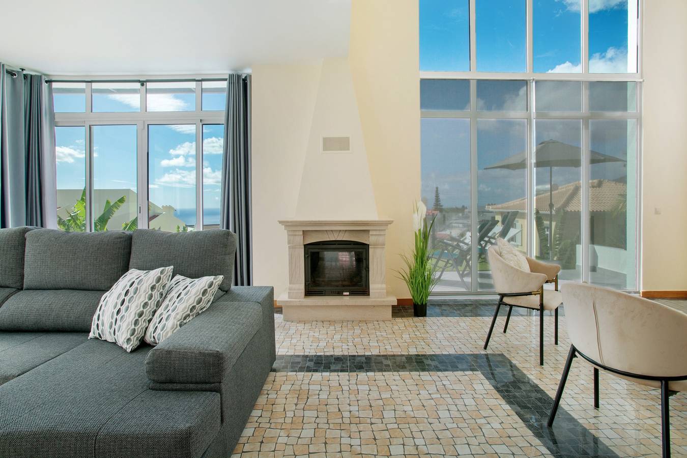 Casa vacanze 'Pico do Paraíso' con vista mare, Wi-Fi e aria condizionata in Santo António (Madeira), Madeira