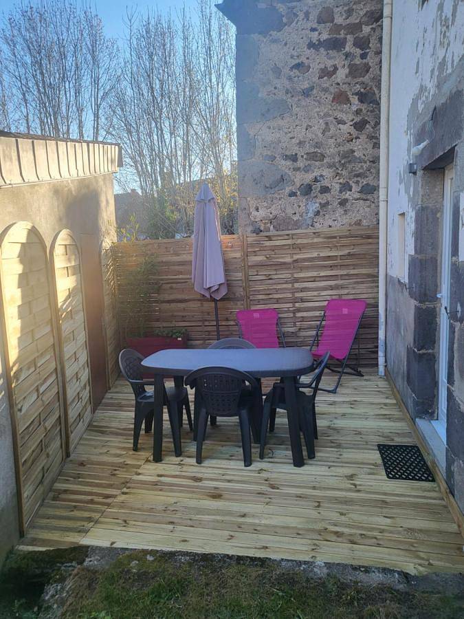 Location de vacances pour 4 personnes, avec jardin à Tauves - 3