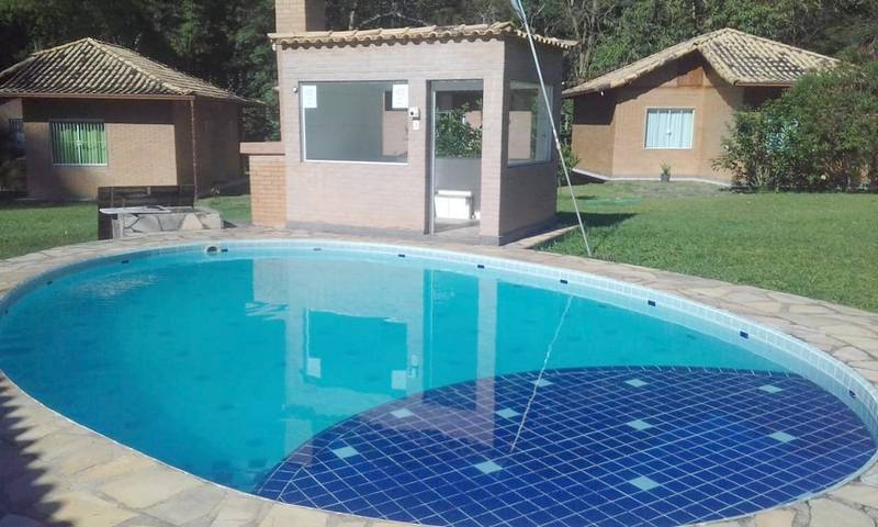 Casas e apartamentos de temporada para 8 pessoas, com jardim e vista e ainda piscina and sauna, com animais de estimação em Macaé