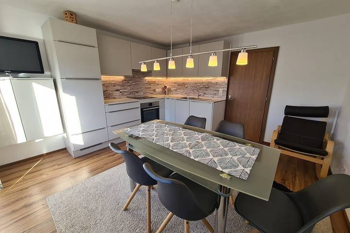 Ferienwohnung für 5 Personen, mit Balkon und Garten in Reutte