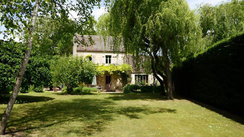 Gîte pour 3 personnes, avec terrasse et jardin à Argilly