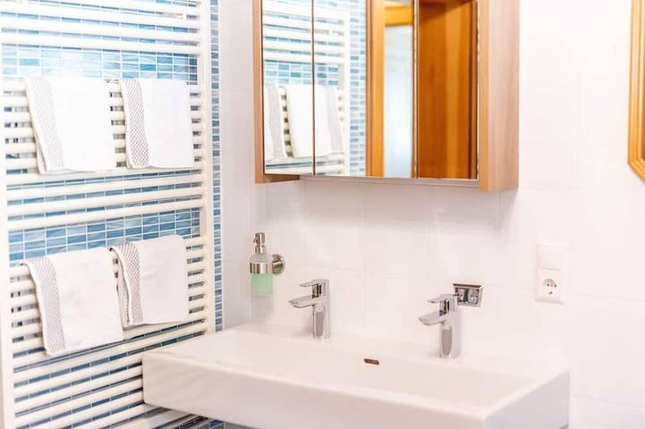 Ferienwohnung Apfelbaum - Bio-Bauernhof Auernig in Hohe Tauern, Obervellach
