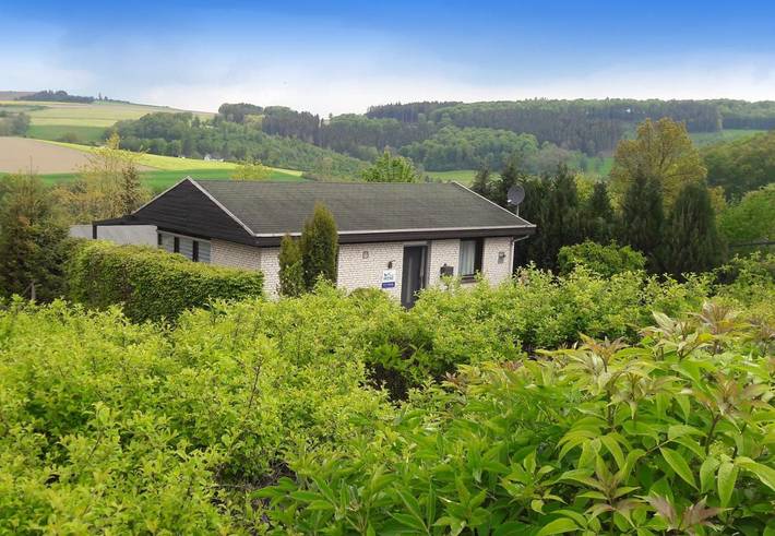 Ferienhaus für 6 Personen, mit Terrasse und Garten sowie Seeblick und Ausblick in Meschede - 2