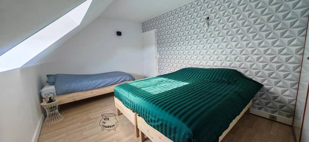 Location de vacances pour 15 personnes, avec jardin et vue, animaux acceptés à Blanot - 3