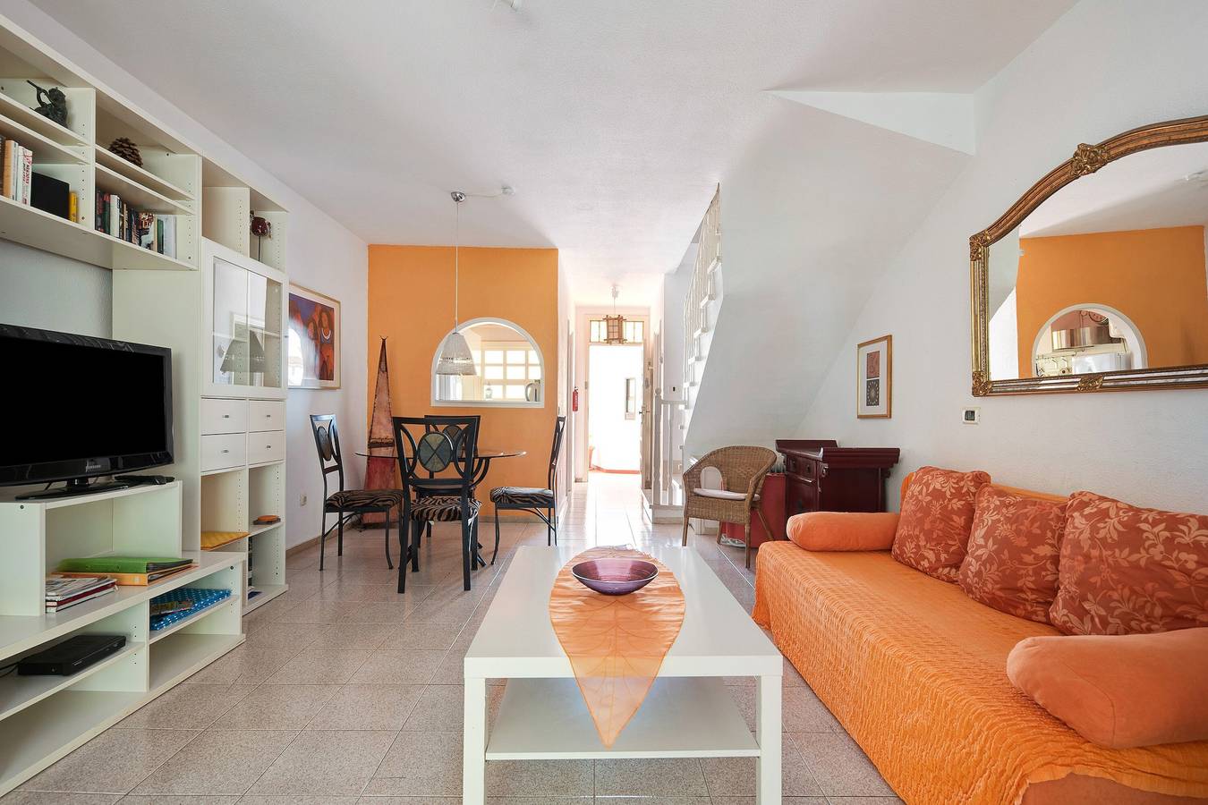 Maison de vacances Casa Sarita avec piscine partagée et Wi-Fi in Chayofa, Arona