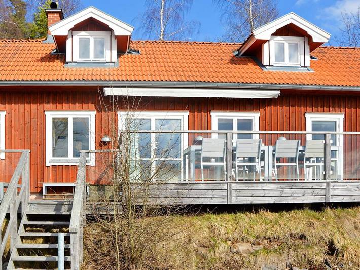 Ferienhaus für 8 Personen, mit Seeblick und Balkon, kinderfreundlich - 1