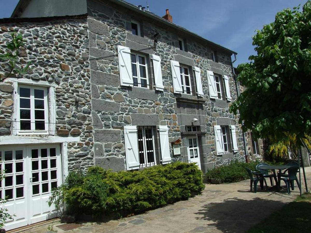 Holiday Home in Sériers, Neuvéglise-sur-Truyère