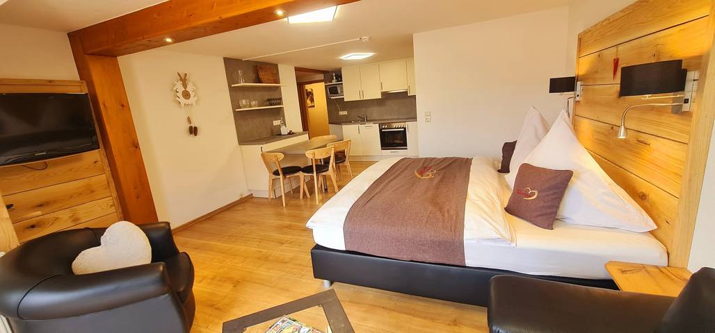 Ferienwohnung für 4 Personen, mit Balkon und Terrasse sowie Garten und Ausblick in Fröhnd