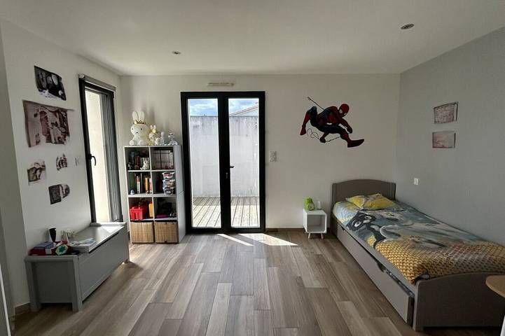 Location de vacances pour 8 personnes, avec piscine à Magné - 4