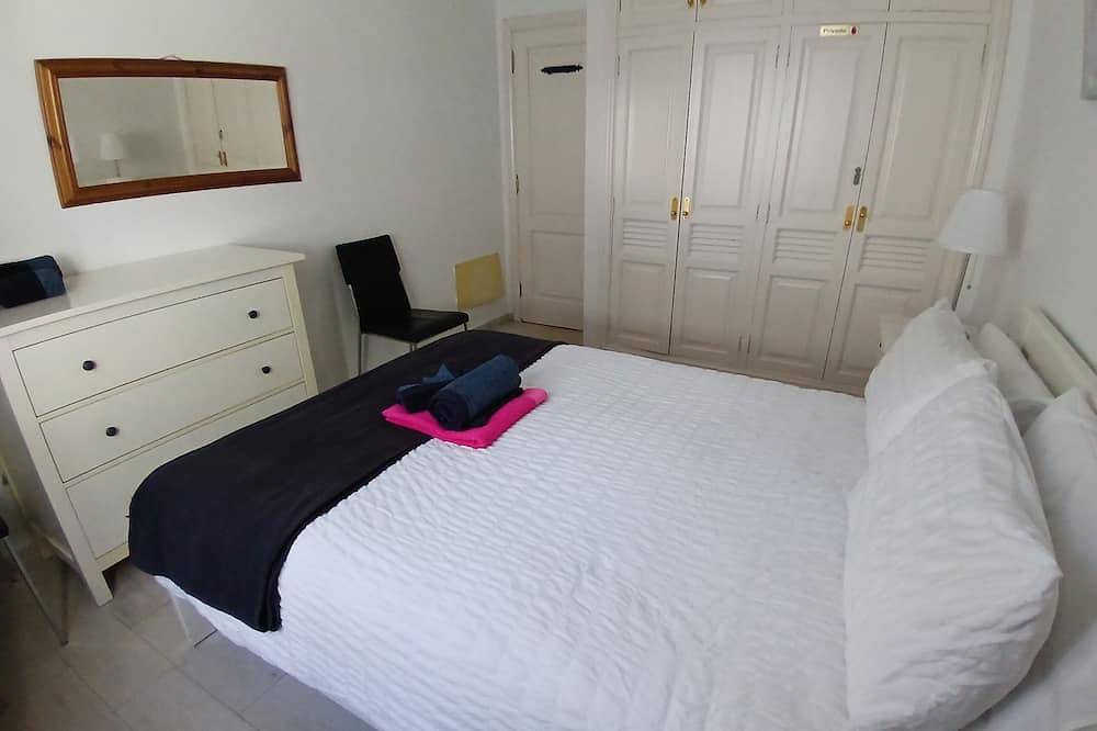 Villa Katie is a lovely 2 Bedroomed villa with Electric heated Pool Beside Beach in Los Pocillos, Tías