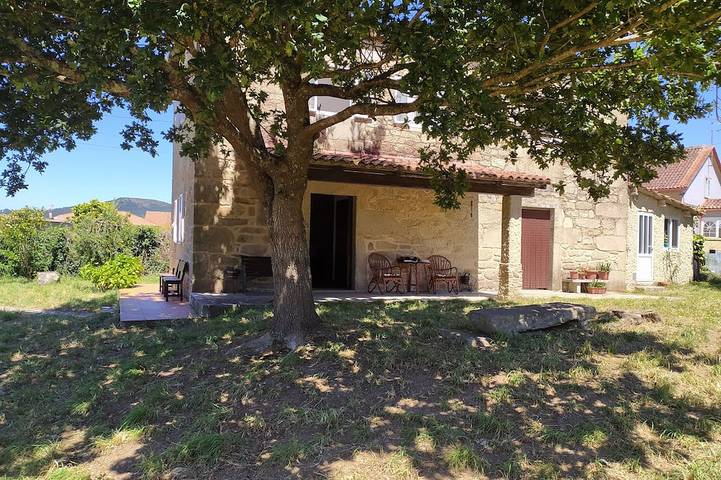 Cottage for 7 people, with garden and terrace - 1