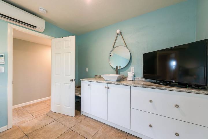 Vacation house for 15 people, with balcony, with pets in Fort Myers Beach