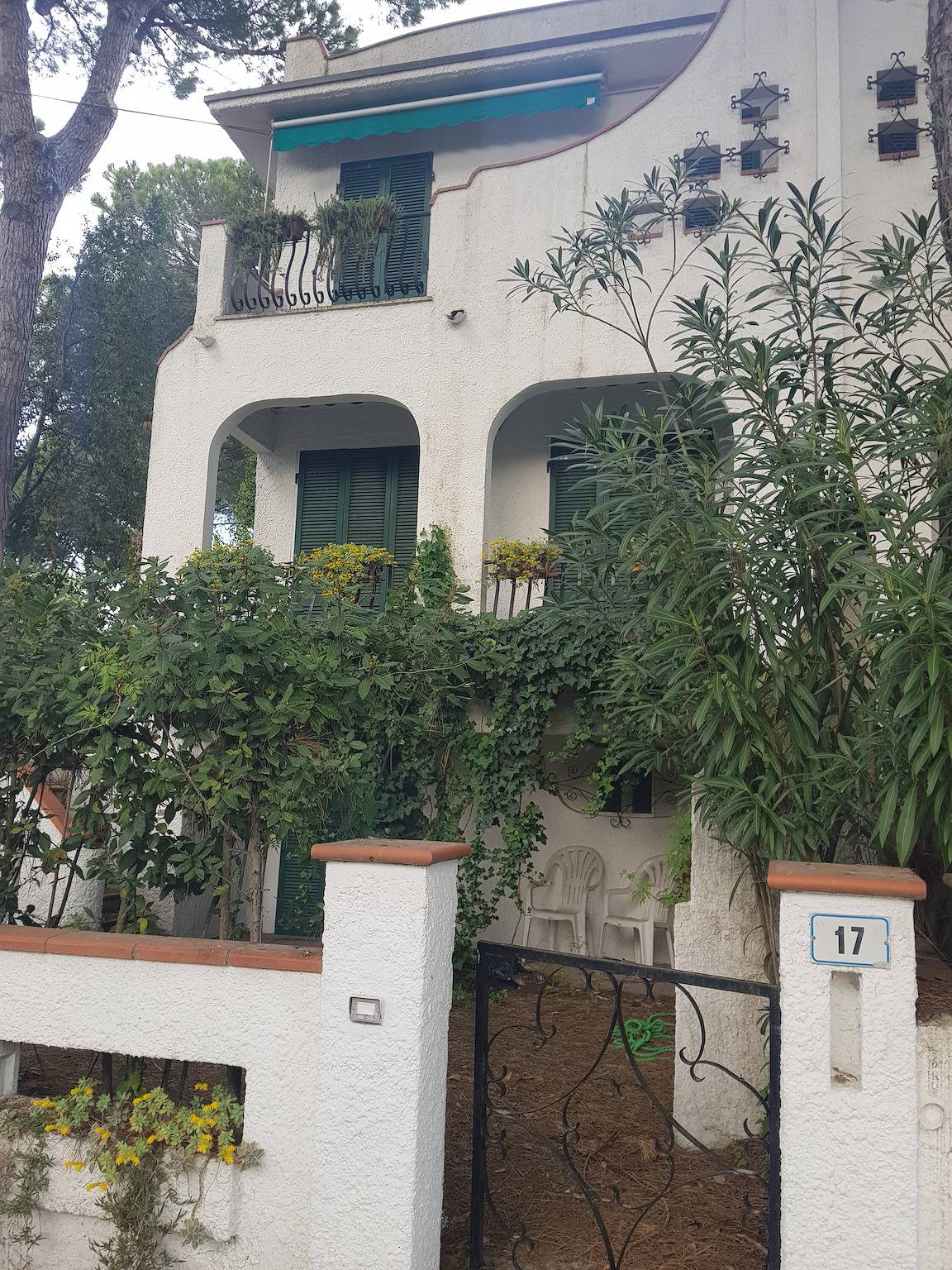 Casa de vacaciones 'Su 3 Piani Con Giardino' con jardín privado, balcón y Wi-Fi in Lido di Spina, Provincia de Ferrara