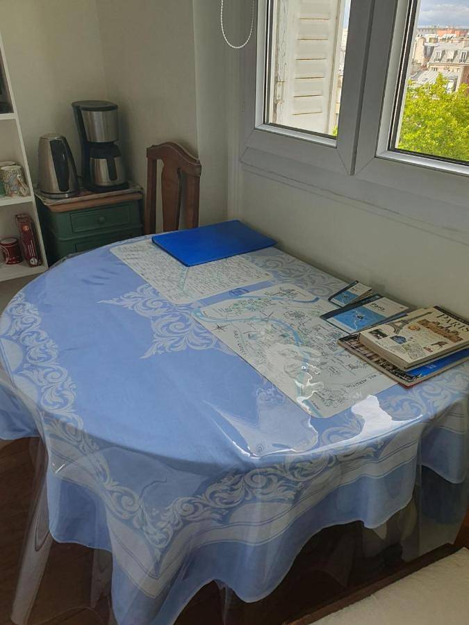 Two-Bedroom Suite in 14e Arrondissement, Paris