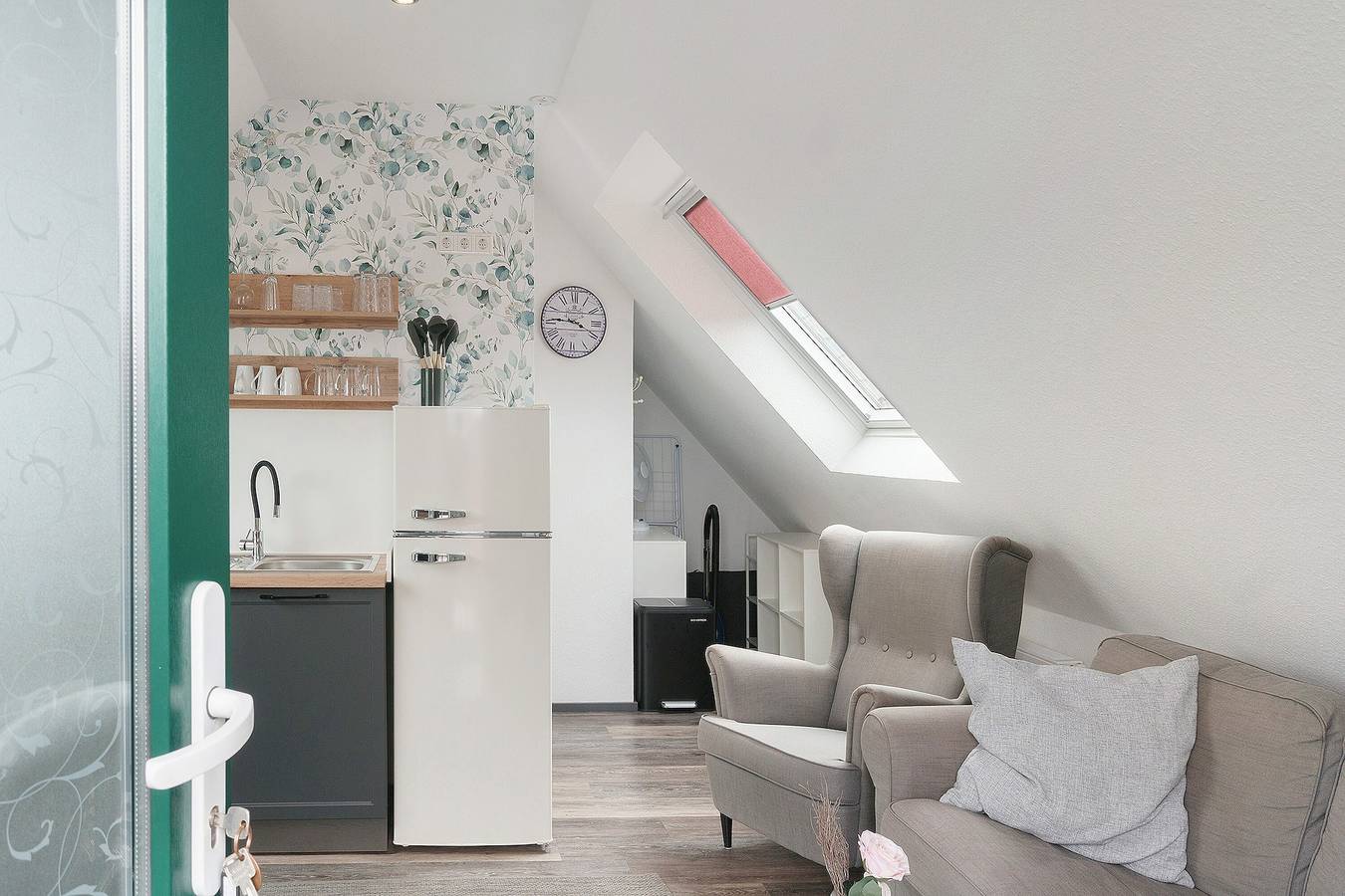 Entire apartment, Apartment 'Ferienwohnung Am Ewigen Meer' with Shared Terrace and Wi-Fi in Eversmeer, Nordseeküste