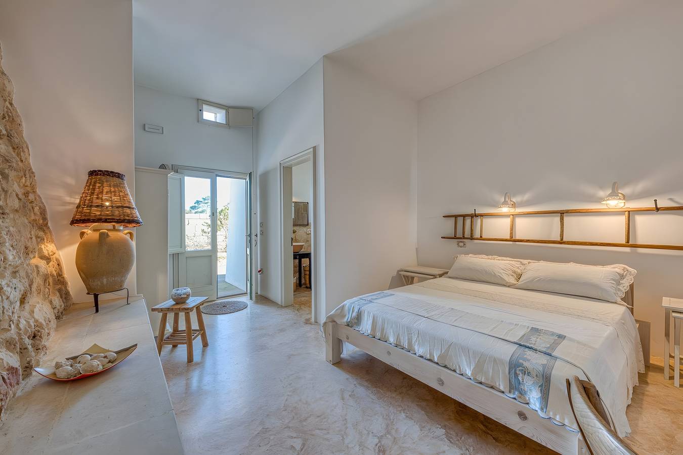 Villa 'Camera 2' with Sea View, Private Pool and Wi-Fi in Salve, Gulf of Taranto